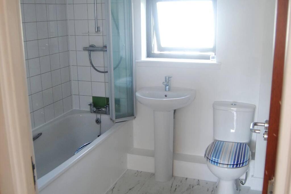 Central Two Bed Flat Close To Arthur'S Seat And University Edinburgh Exterior photo